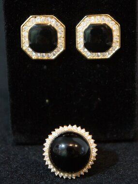Vintage 14K Gold Diamond Onyx Ring & Earring Set